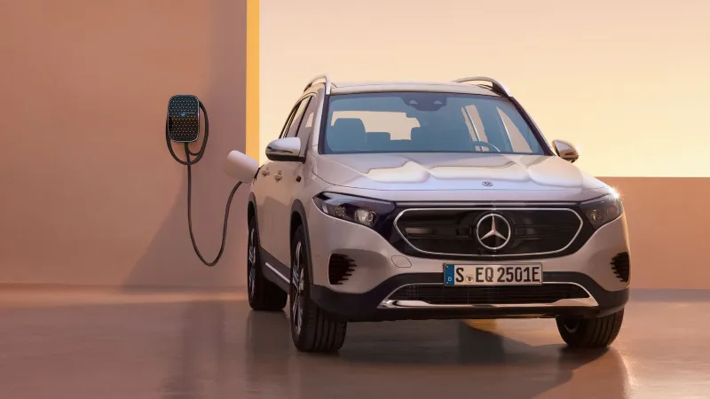 Mercedes Benz EQB