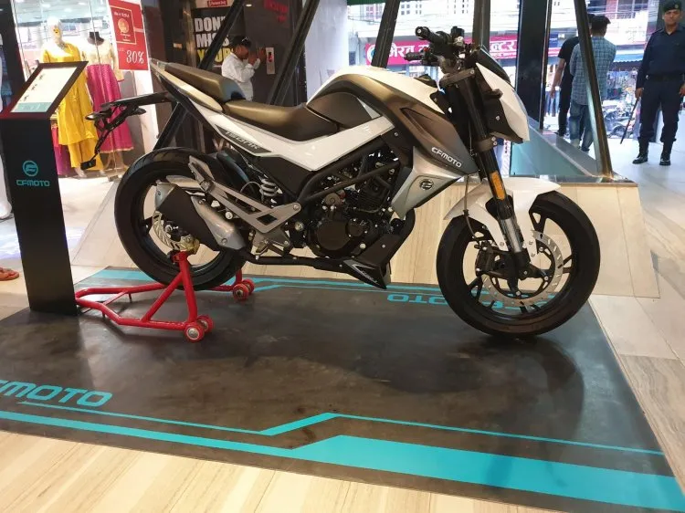 CFMoto 150NK