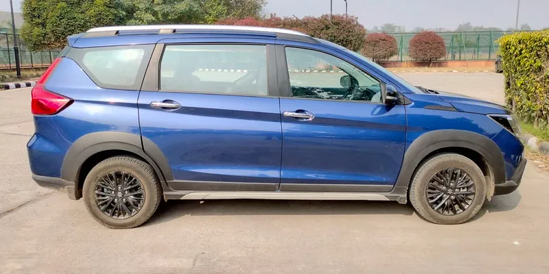 Maruti XL6 side profile