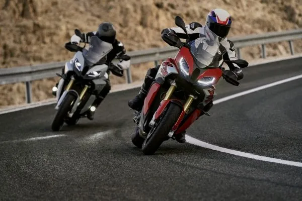 BMW F 900 XR