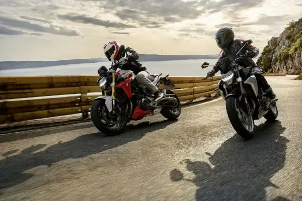 BMW F 900 R