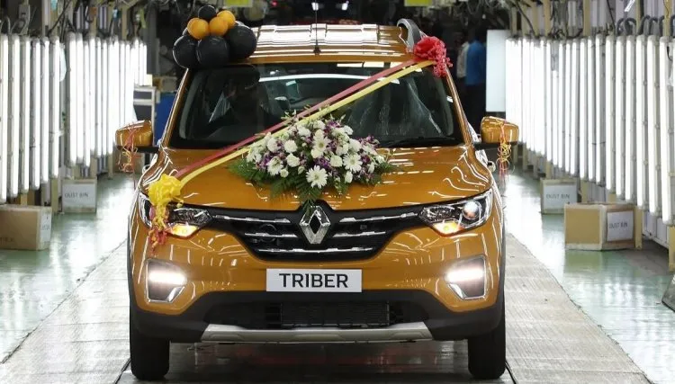 Renault Triber front nose