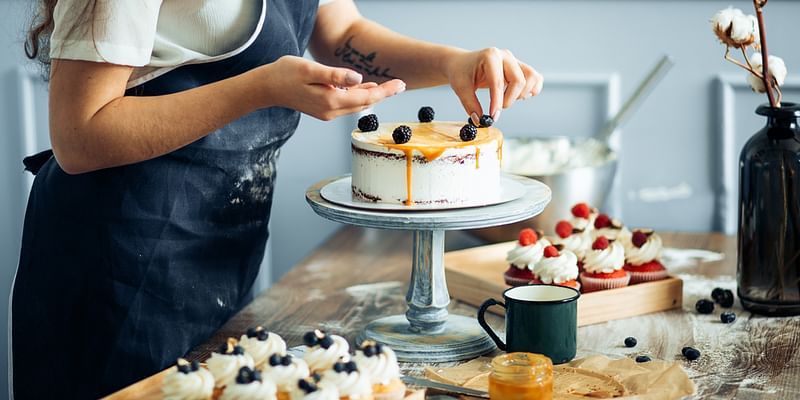 Starting a cake business from home a 10step guide