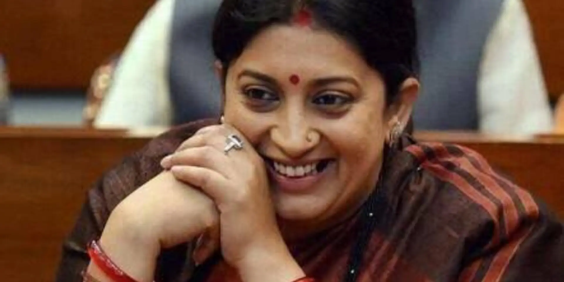Union minister Smriti Irani plays Twitter Antakshari with netizens during Janata Curfew