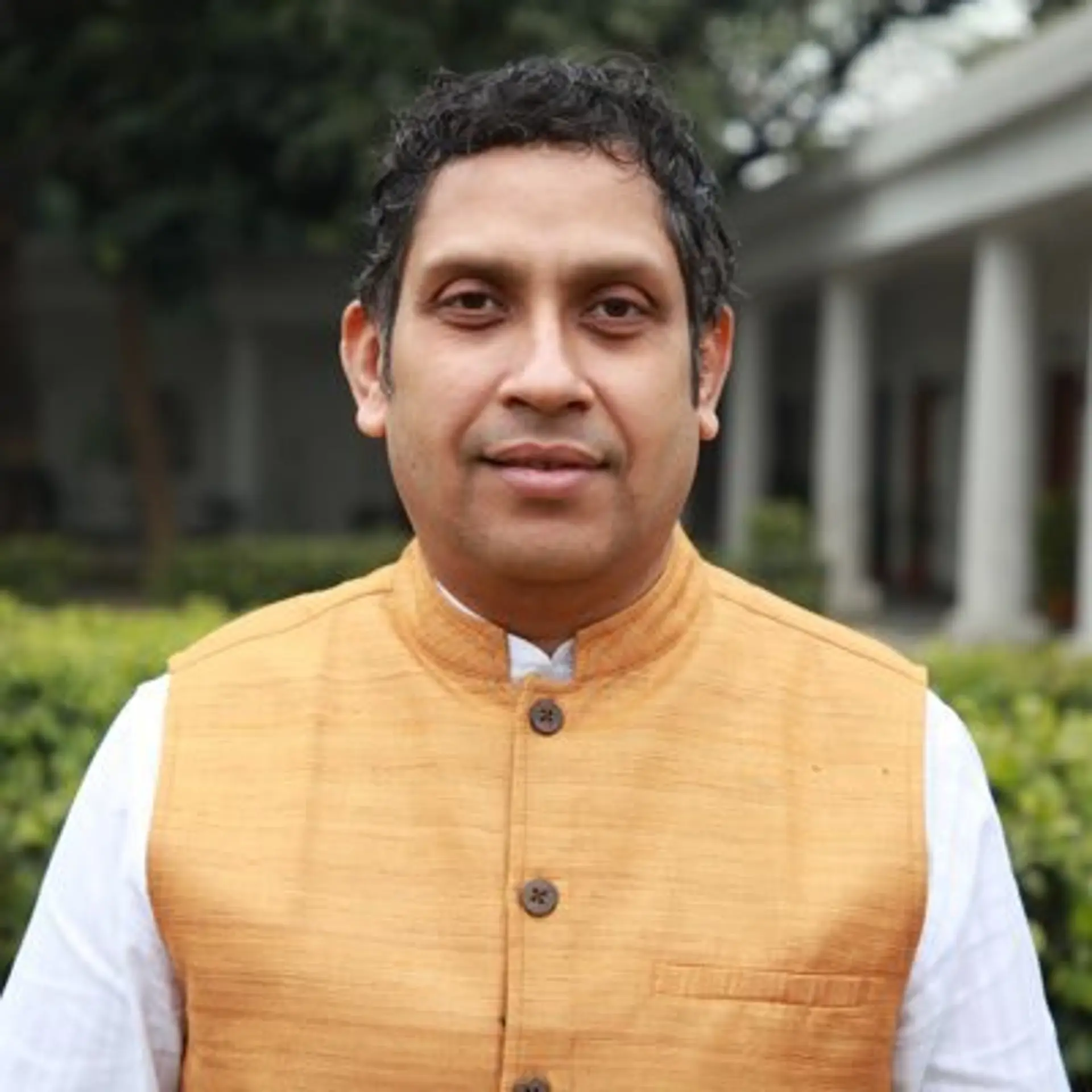 Praveen Chakravarty