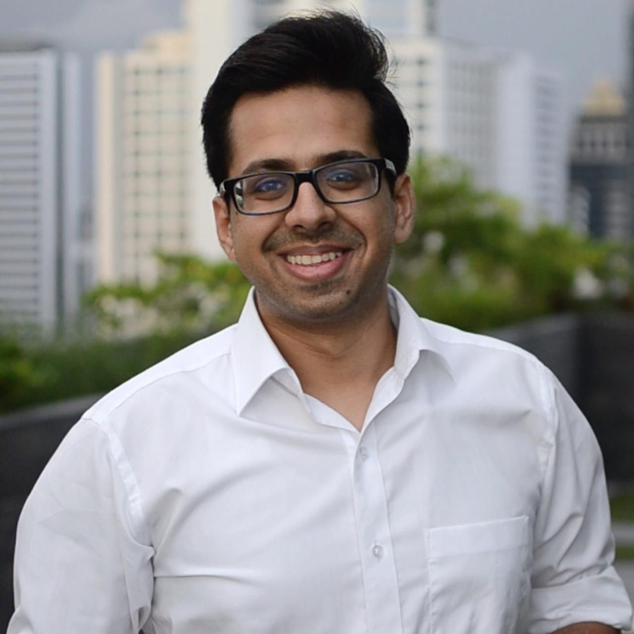 Photo of Saket Dave