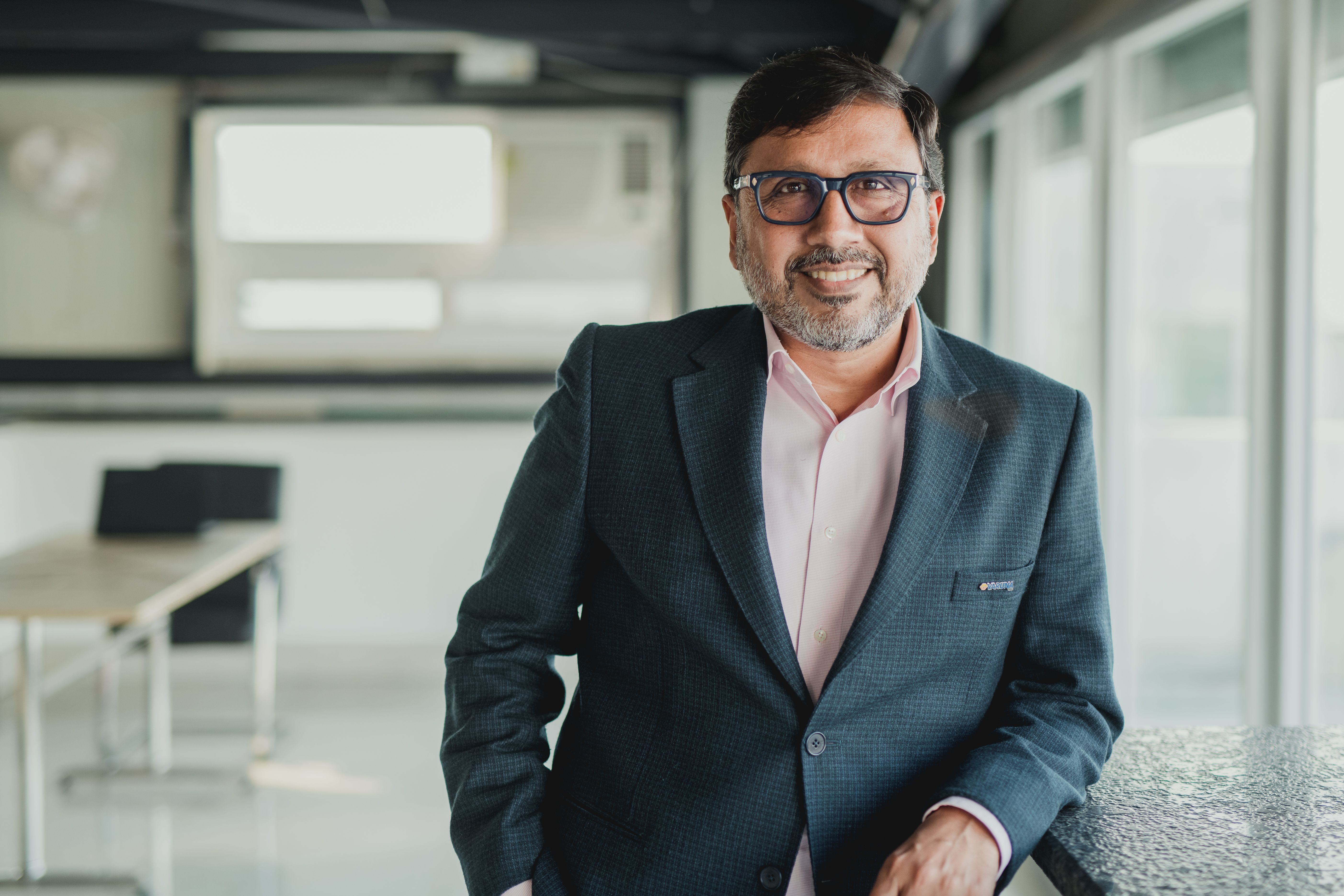 Photo of Vivek Juneja 