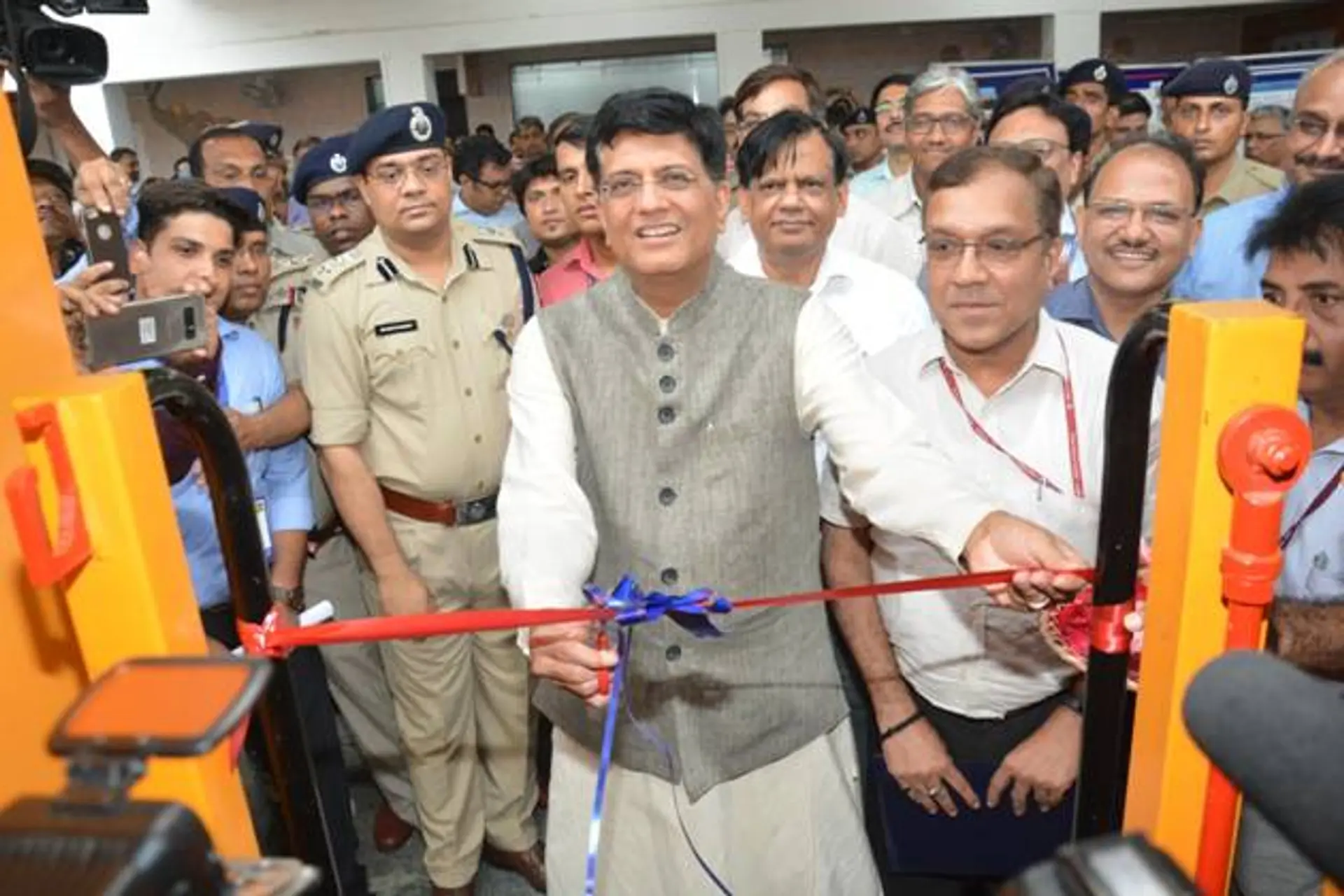 Railways inducts five new state-of-the-art track maintenance machines