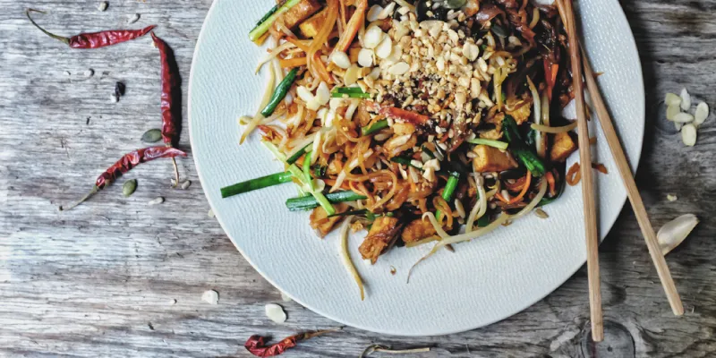 Vegetable Pad Thai is full of the goodness of garlic and lemon