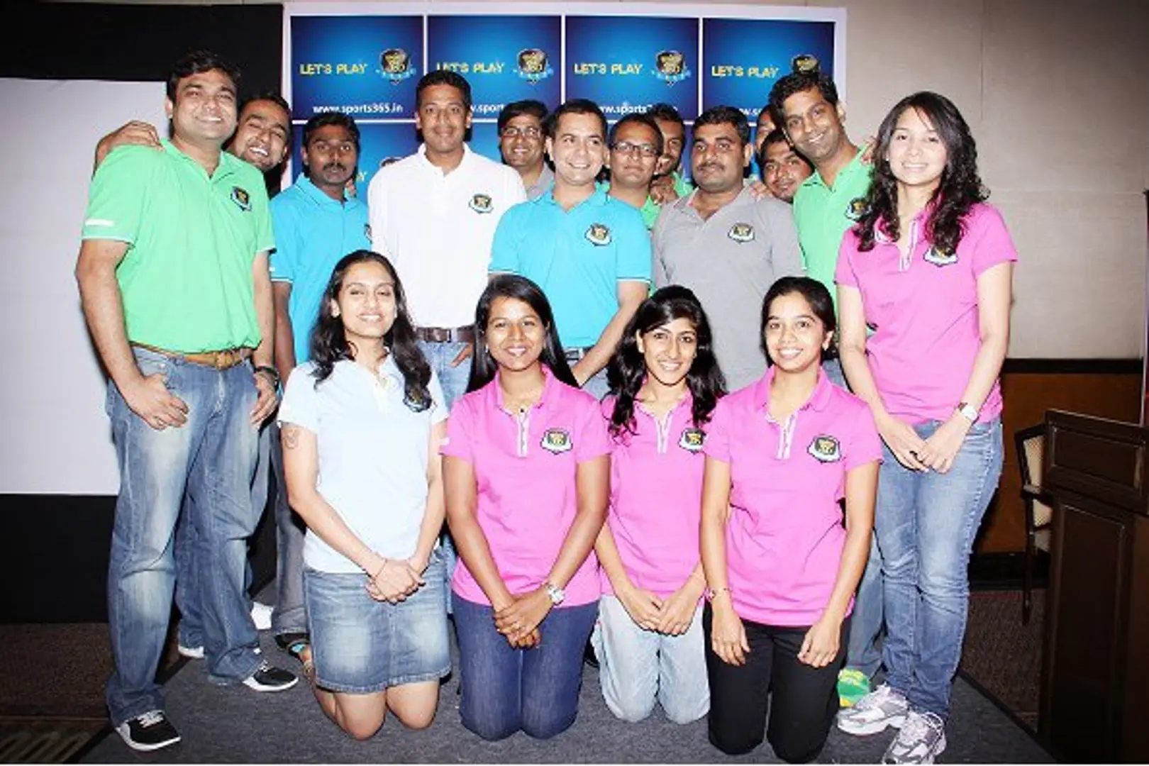 Will Mahesh Bhupathi, Vishal Gupta and Team 'Sports 365' Ace The eCommerce Game?