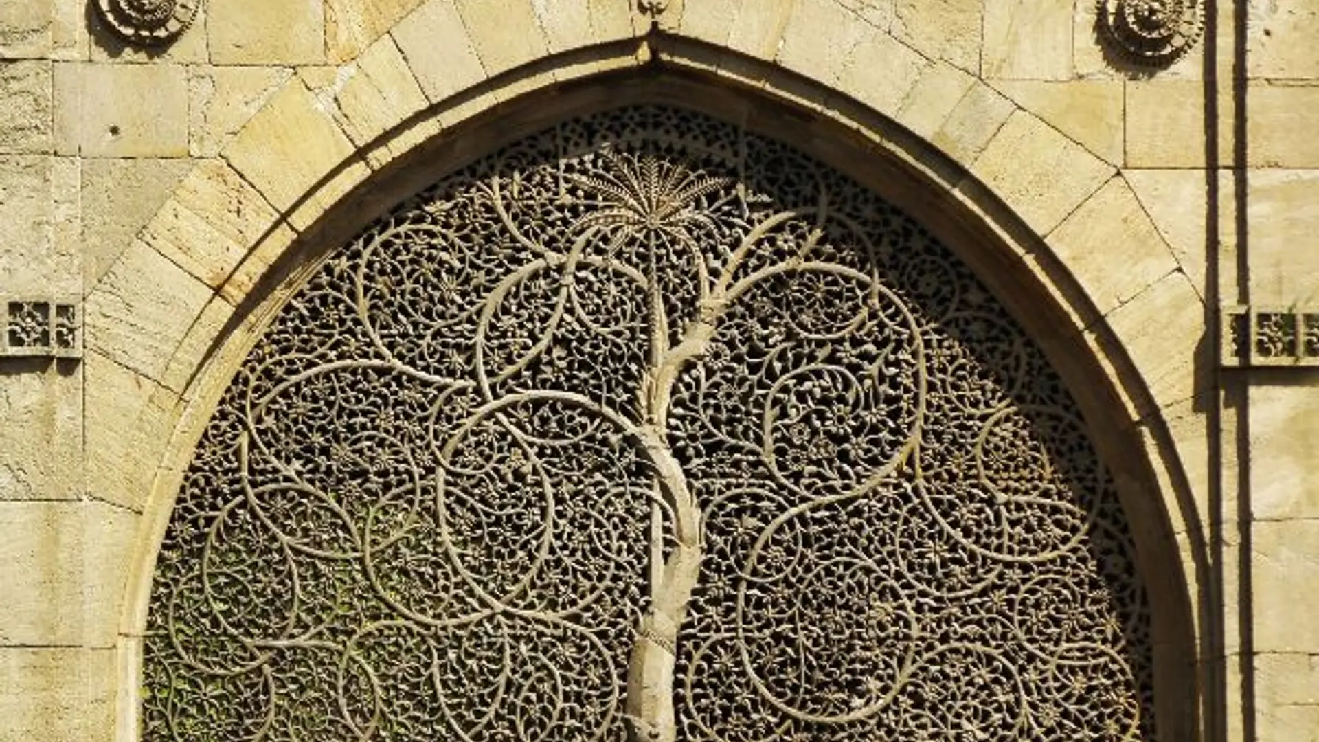 What are the Challenges Restricting Ahmedabad Entrepreneurs?