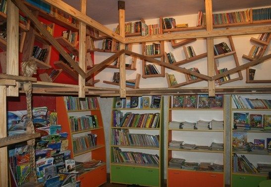 Housewife Turns Entrepreneur; Gives Ahmedabad a Children’s Library- JustMonkeying!