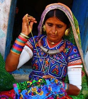 How Government, private sector and non profit entities are supporting Indian artisans
