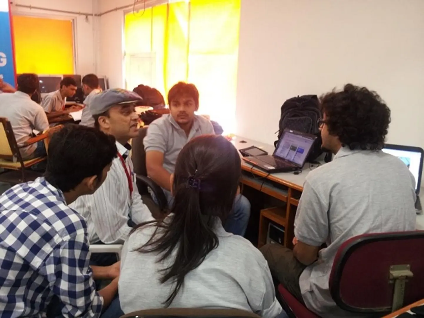 Ahmedabad based development company Space-O funds two startups with $5000 each