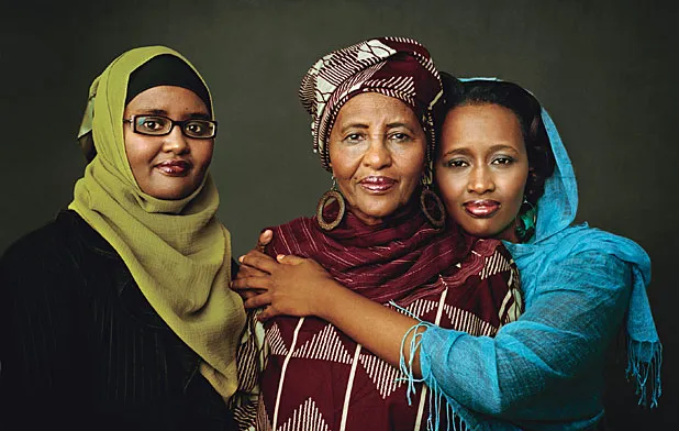 Dr. Hawa Abdi (centre) with her daughters, Dr. Deqo Adan (left) and Dr. Amina Adan (right)