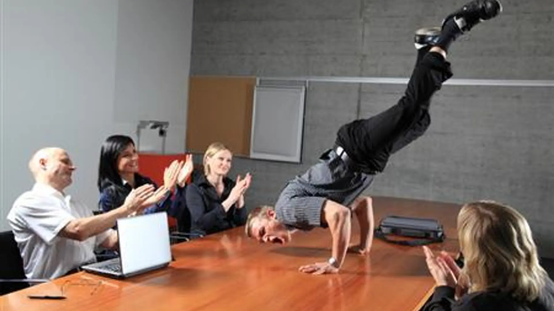 Add power to your point – 3 tips for presenting effectively