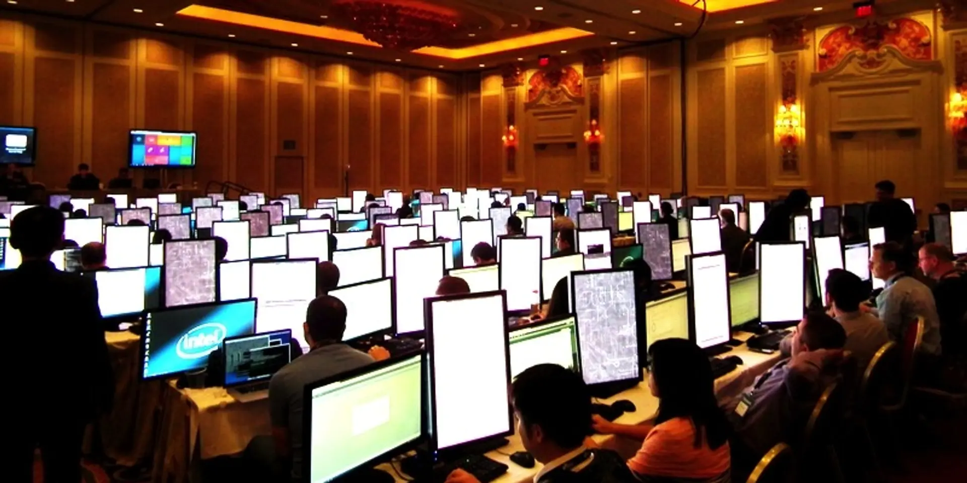 AWS re:Invent - Day 1 - Live from Las Vegas