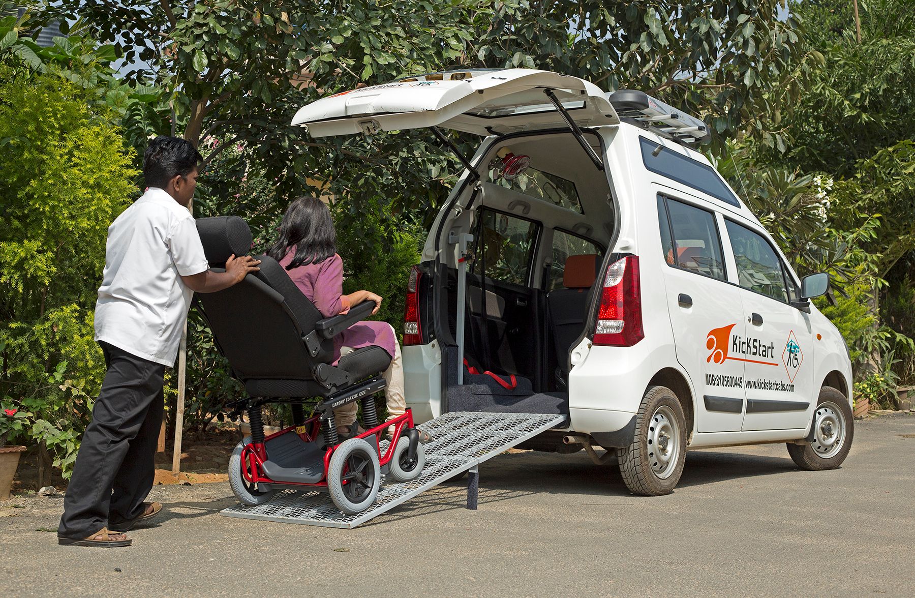 Wheels of Change launches KickStart Cabs: a taxi service for the disabled and senior citizens