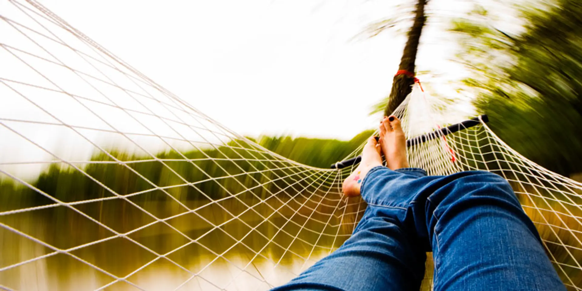 How can starting up entrepreneurs deal with stress?