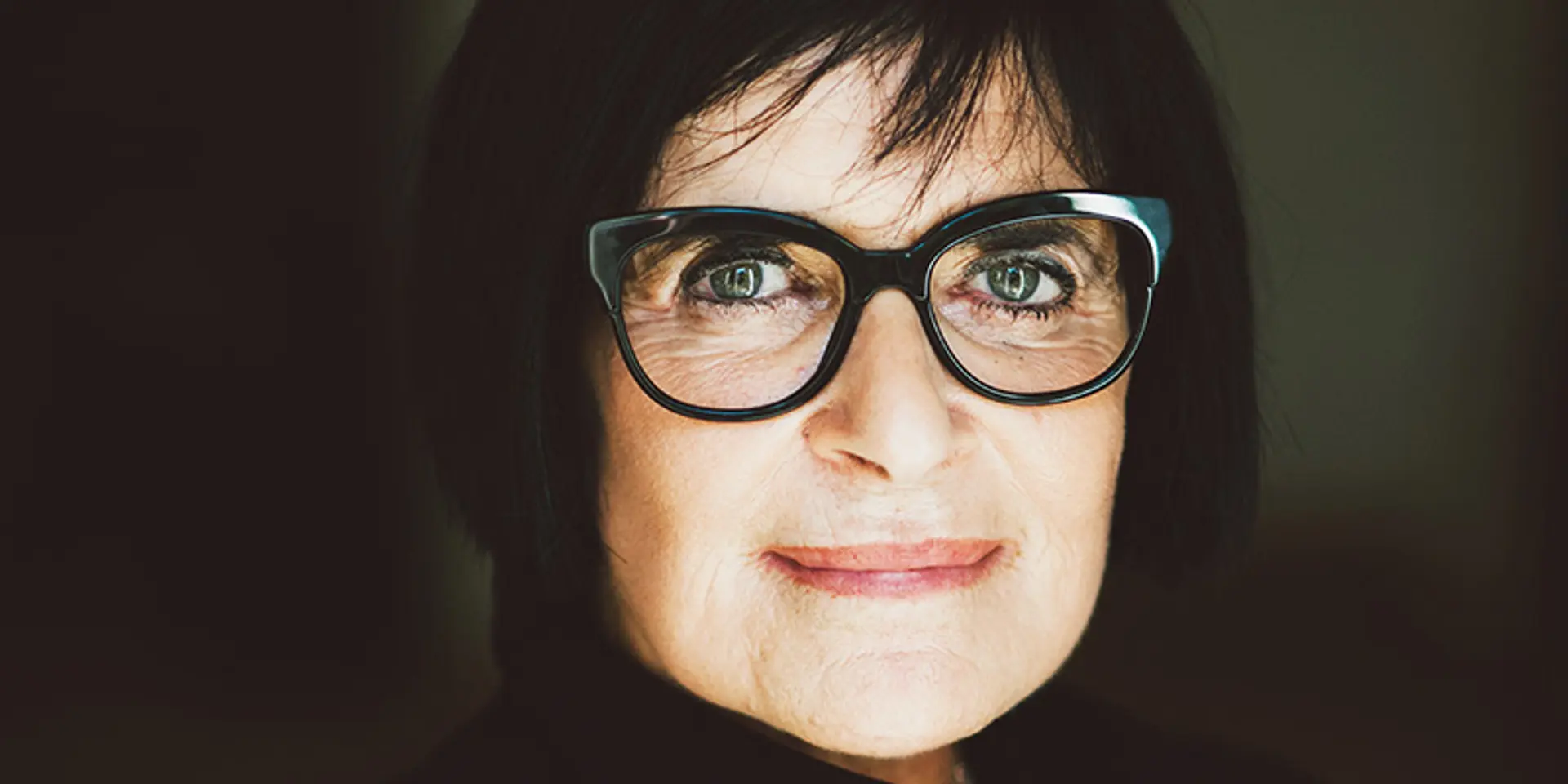 Israeli grandmom launches crowdfunding campaign to build tracker that merges tech and fashion