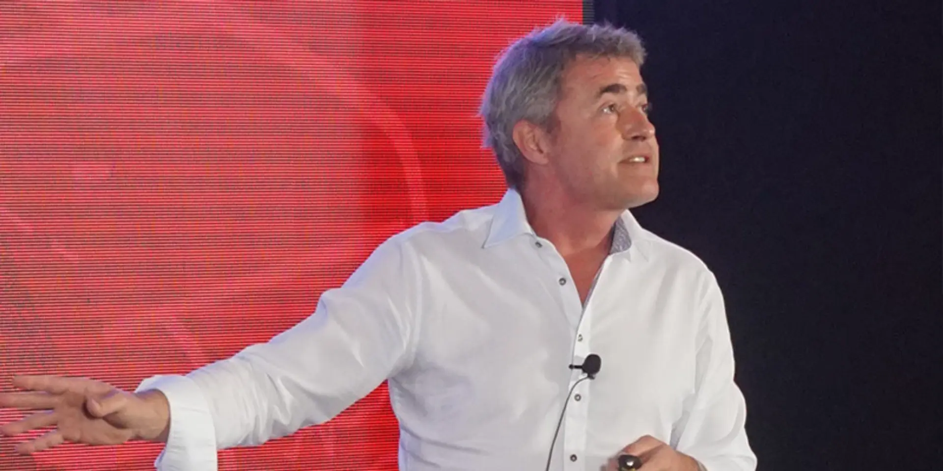 ‘We harness Big Data to give small data back to millions of users:’ Lambelet of paper.li at TechSparks 2014