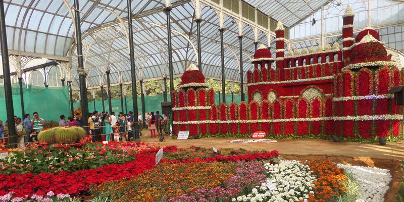 [Photo Sparks] The brilliance of flowers: creativity at the Lalbagh Flower Show!
