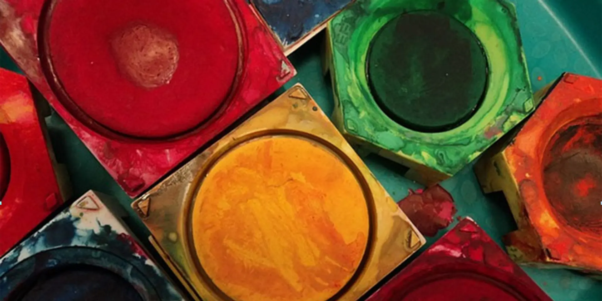 10 crucial questions about social media and content marketing for startups