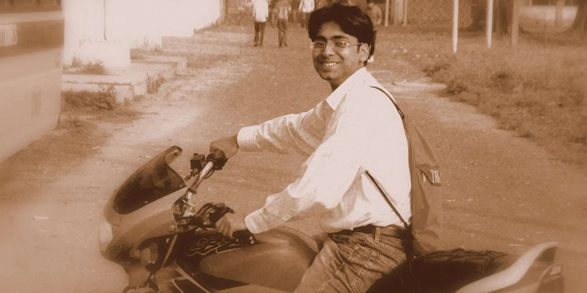 'Hey dude, I also resigned' - Sumit Jain, Commonfloor CEO & Co-founder, on serendipity and his entrepreneurial destiny