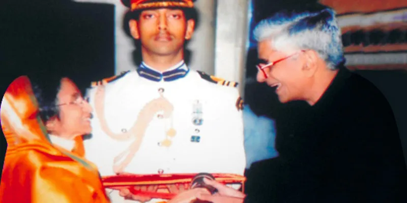 D.R Mehta receiving Padma Bhushan