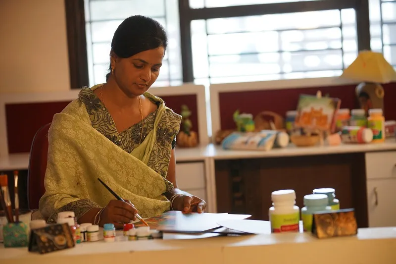 40-year old Nidhi Jain fought the social stigma to become a professional artist 