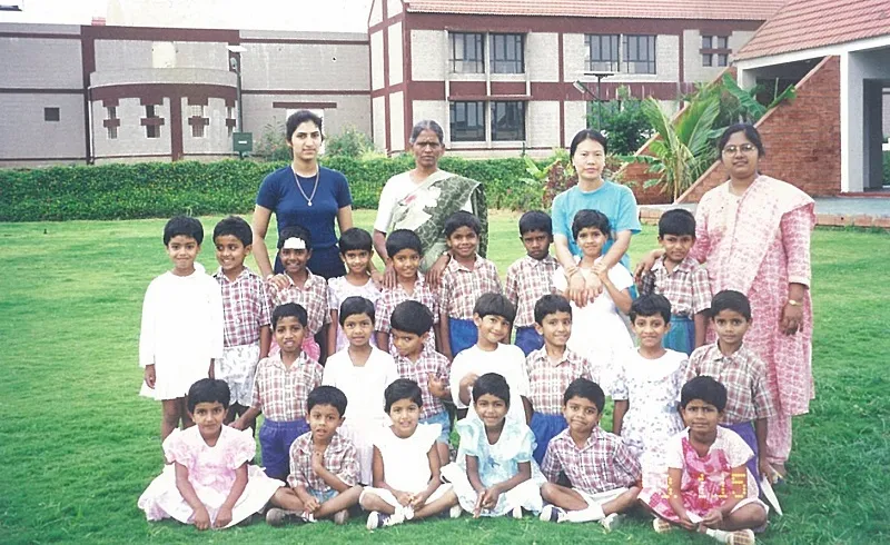 Shilpa(front row, extreme left) at Shanti Bhavan