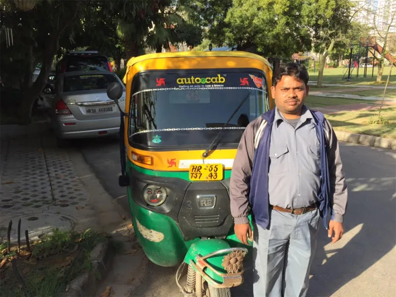 Auto Driver associated with Autoncab