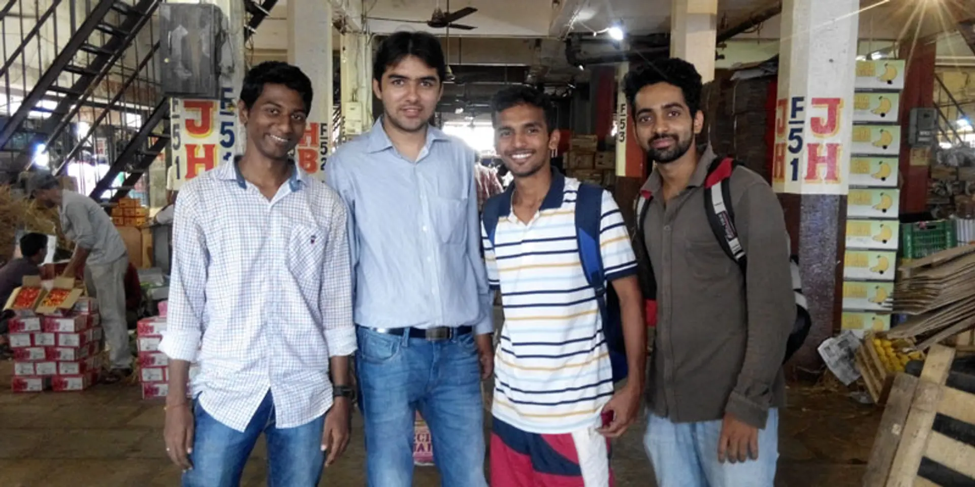 How SaralMarket is leveraging Whatsapp to shake up fruit procurement and delivery market