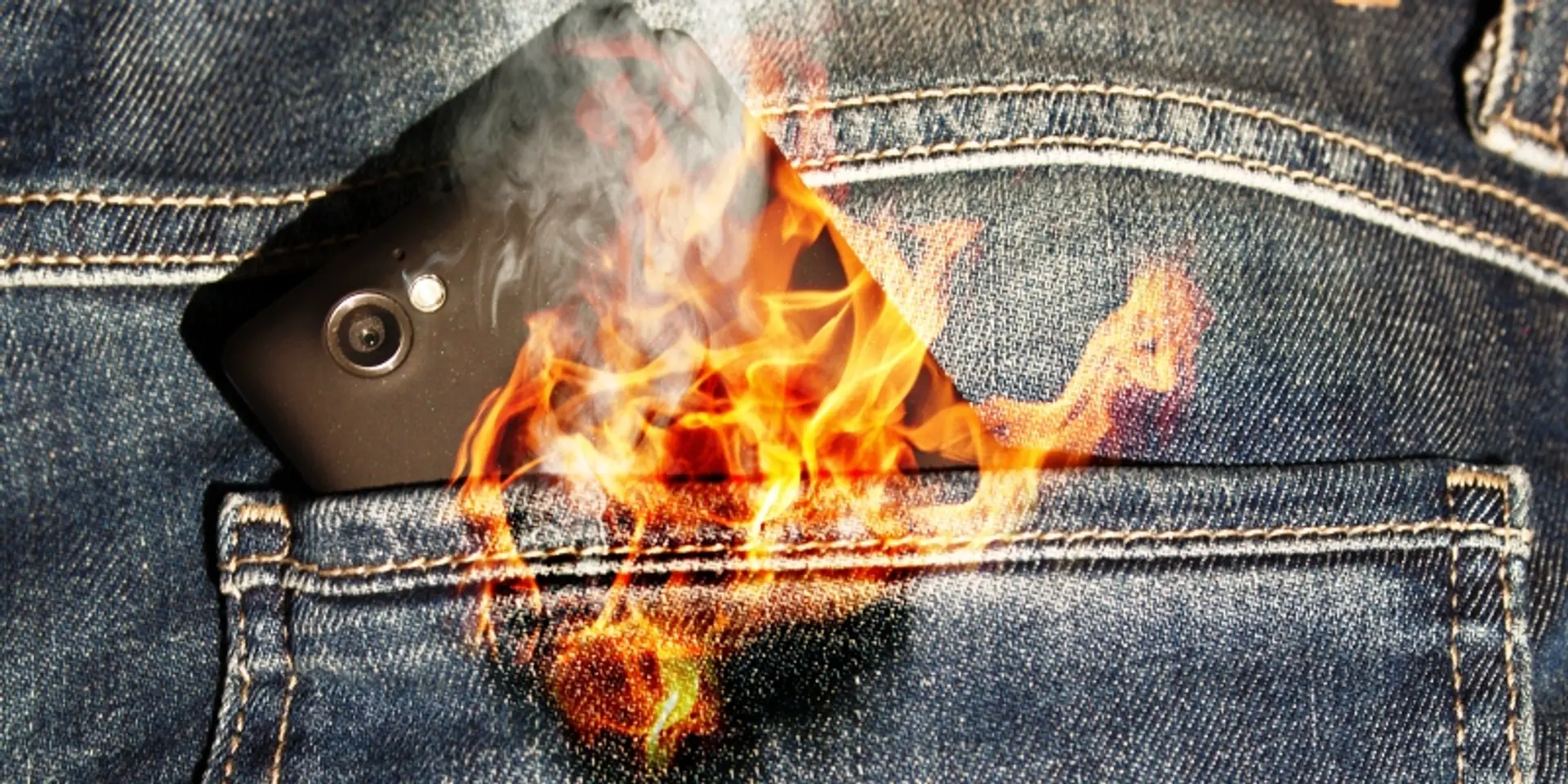 Chevrolet introduces solution for overheated smart phones - tiny air conditioners