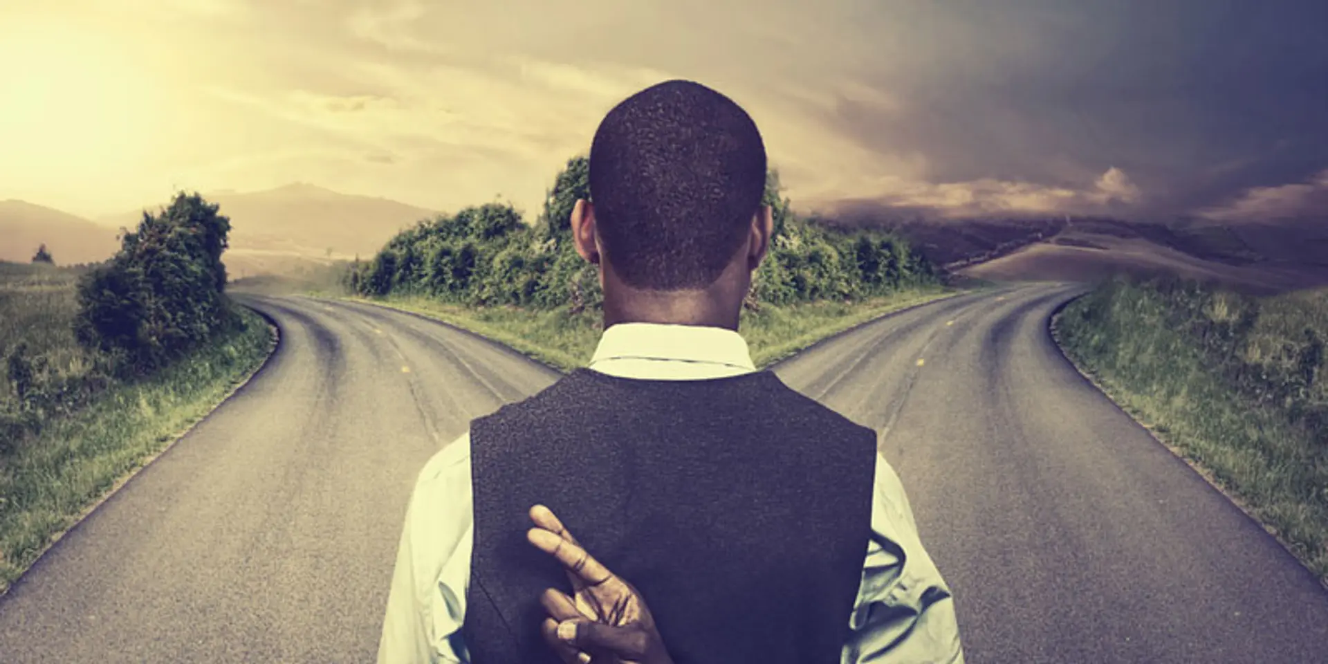 To join or not to join a startup, that is the question