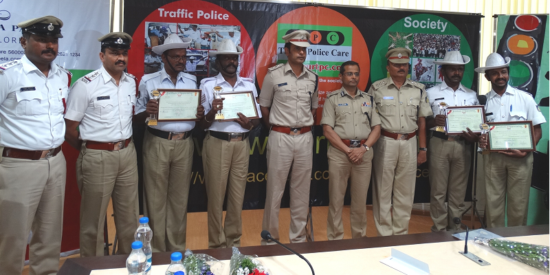 Rewarding the men who don’t bail out on us – Traffic Police Care acknowledges and rewards the best traffic policemen in the city