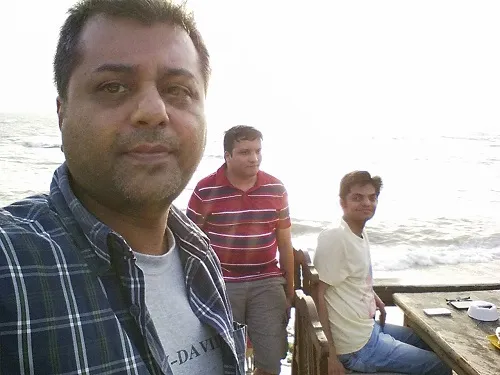 rBus founders