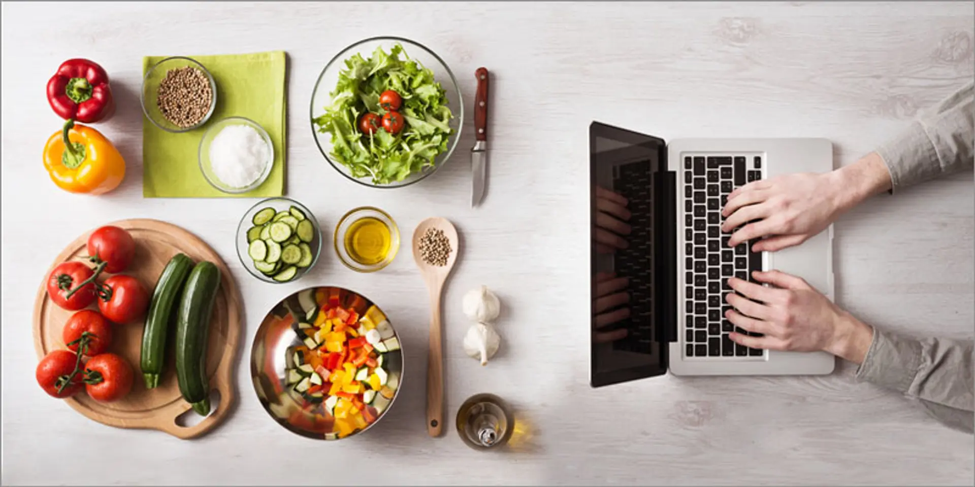 Lucknow-based online grocery firm GharBaithay is trying to crack the $1.5B grocery retail market in Lucknow