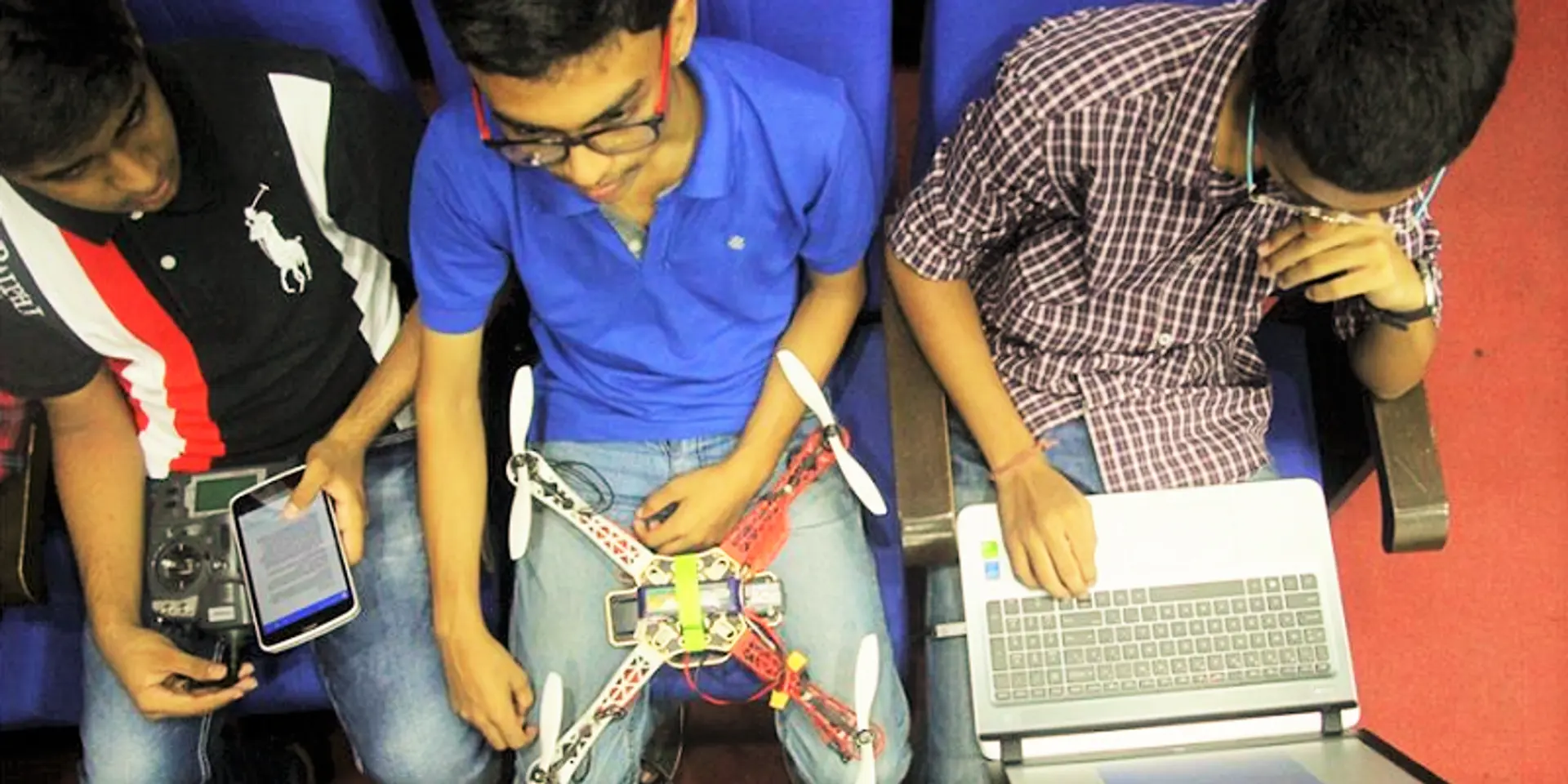 These three teenagers have built drones to fight air pollution