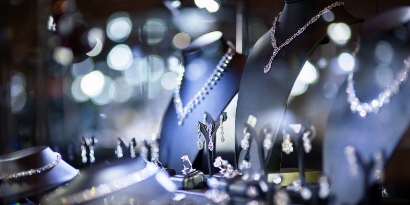 Jewellery firm ties-up with Snapdeal to foray into e-commerce