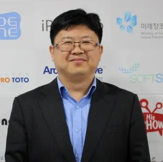 Hyo-Jin Kang, Director -Smart Contents Center