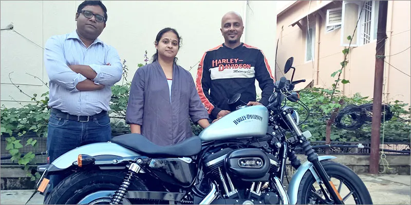 Team Yaatra Smart with the winning prize- Harley Davidson 