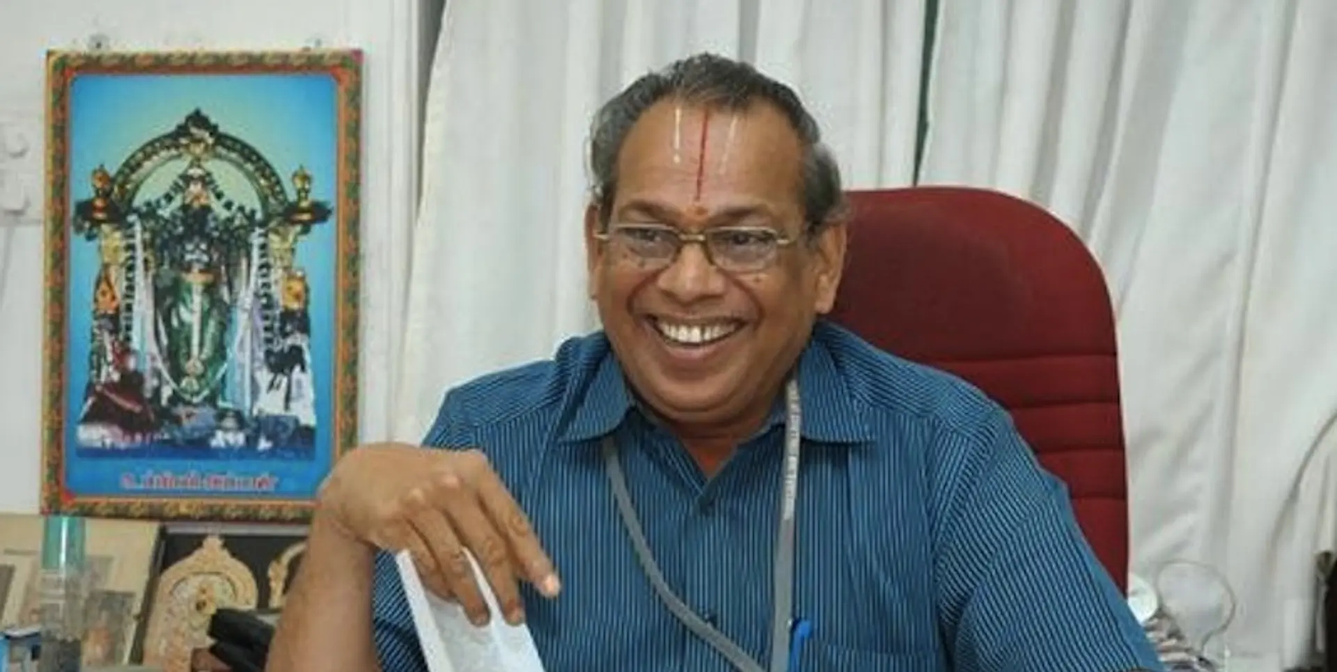 Meet the ‘Plastic Man’ - the professor behind India's green roads