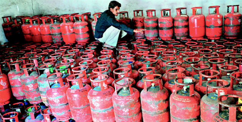 More than one crore citizens give up LPG subsidy, PM to launch Rs 8K-crore scheme for free LPG to poor