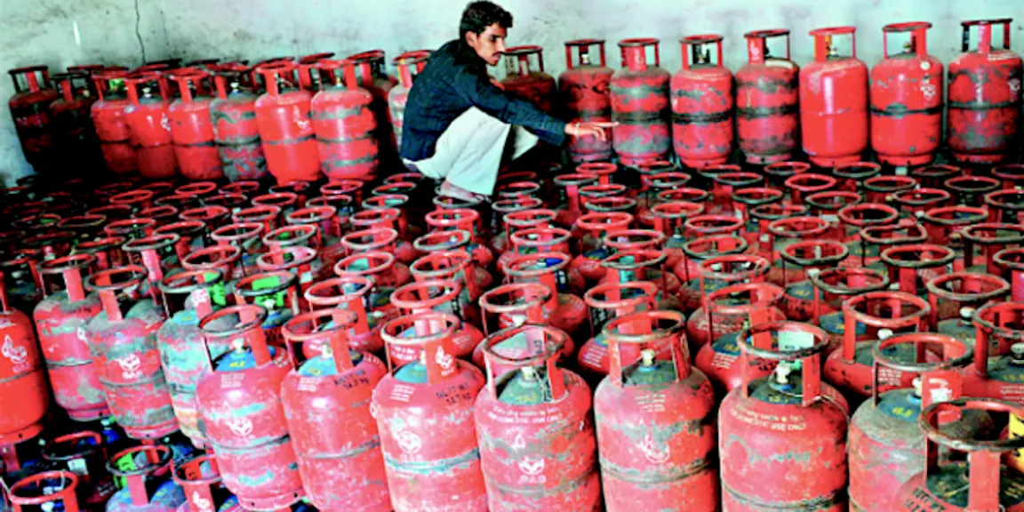 more-than-one-crore-citizens-give-up-lpg-subsidy-pm-to-launch-rs-8k