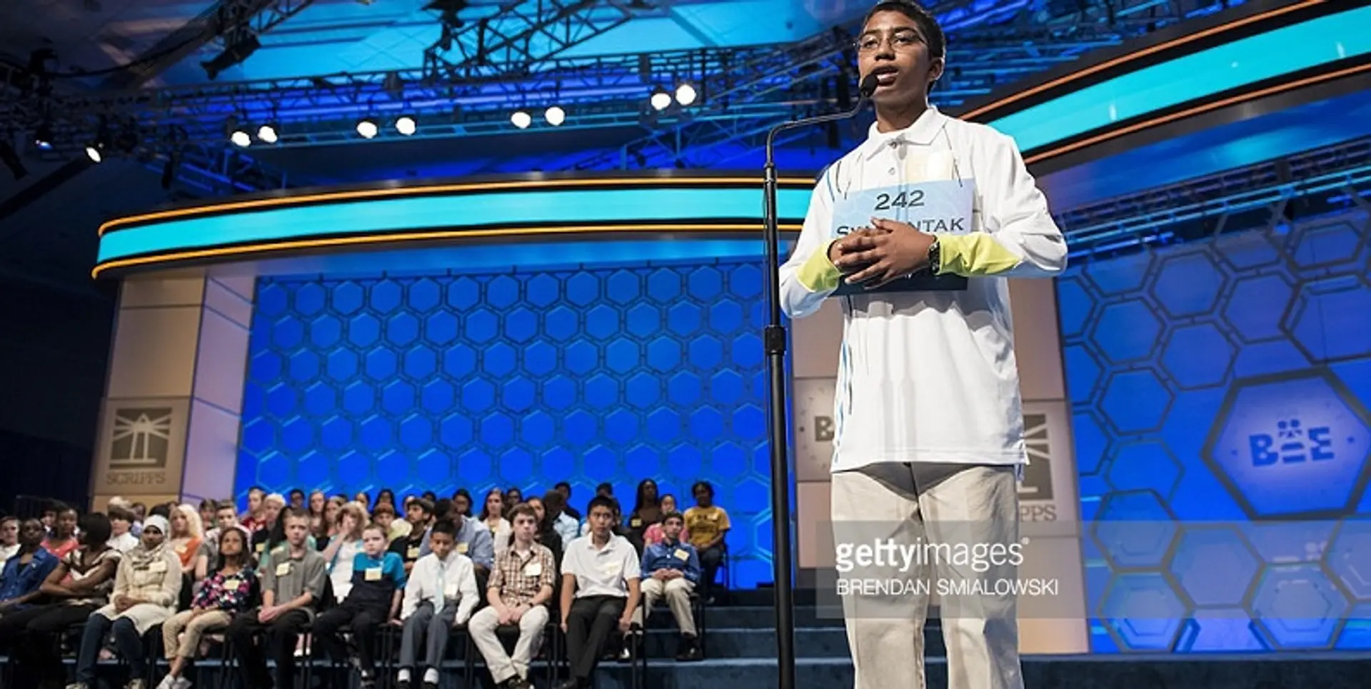 Meet the 15 year old Indian-American boy who has won the 'Intel Foundation Young Scientist award'