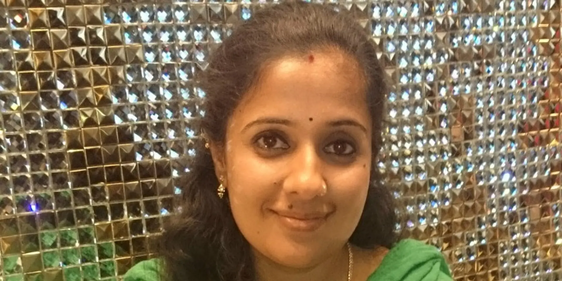 Meet this daughter of a temple priest who overcame poverty and debt and started earning Rs 2 lakhs a month by referring drivers