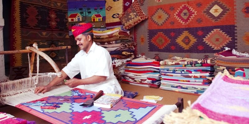 Amazon India teams up with government to boost handloom sales