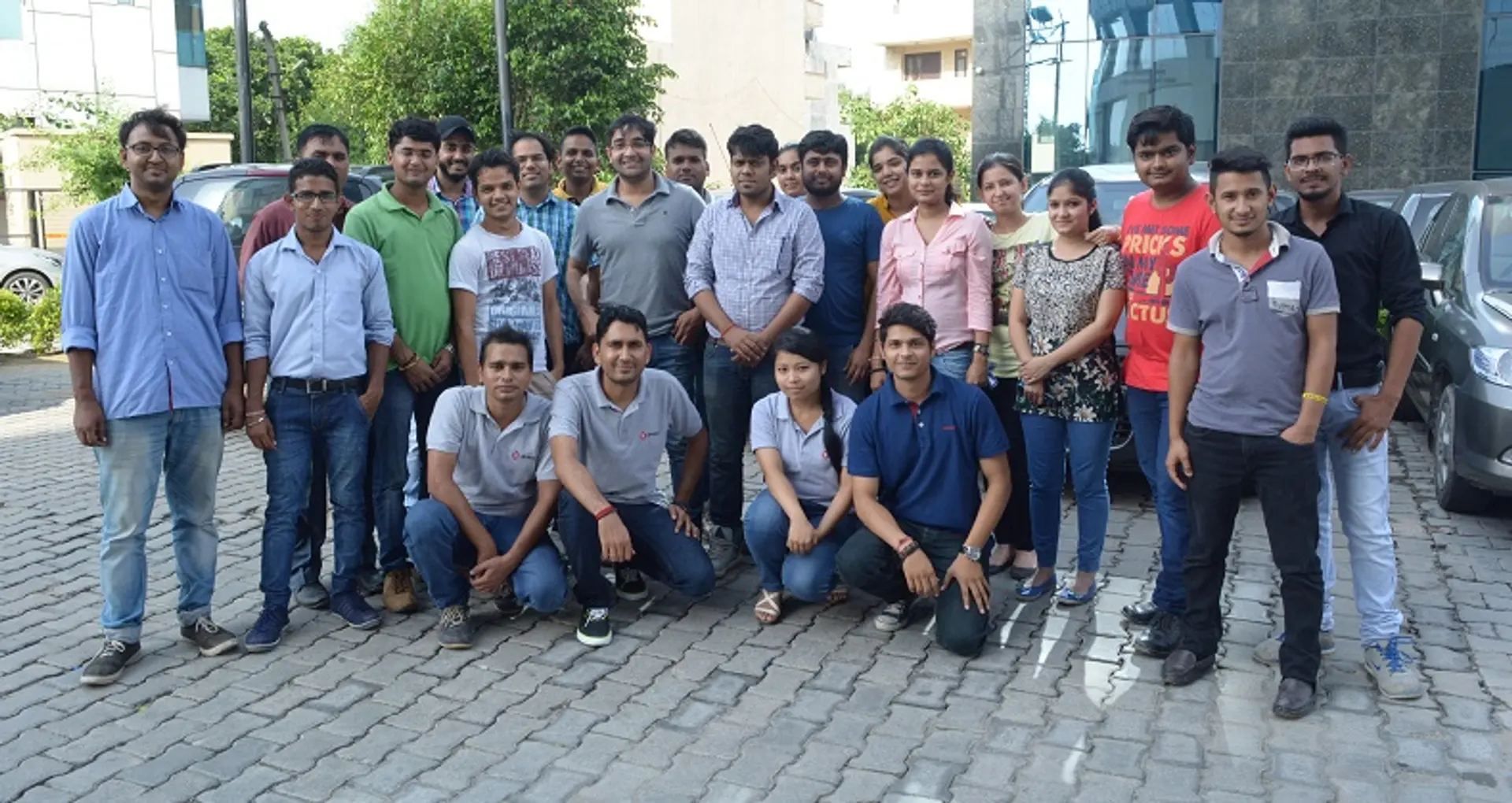 Delhi-based used car platform Spinny acquires Hopcar