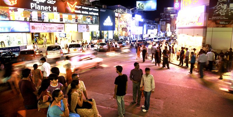 Govt gives nod to bill allowing 24x7 eateries, malls, and movie theatres in India